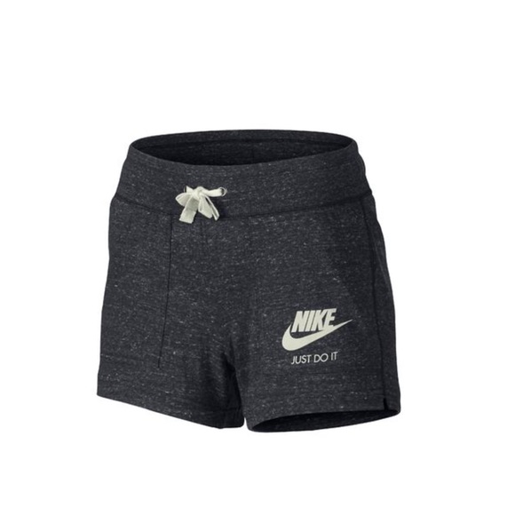 Nike Pants - 🛍NWT🛍 Women's Gym Vintage Short